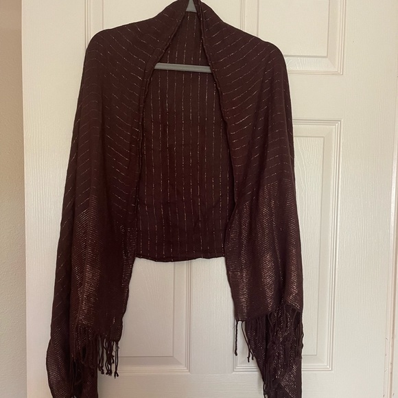 Accessories - Womens Brown and Gold Extra Large Scarf 🧣 Shawl/Wrap